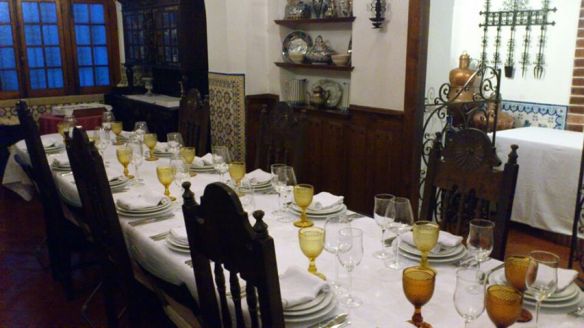 JANTE COM O SEU GRUPO DE AMIGOS ( entre 4 e 20 covidados)